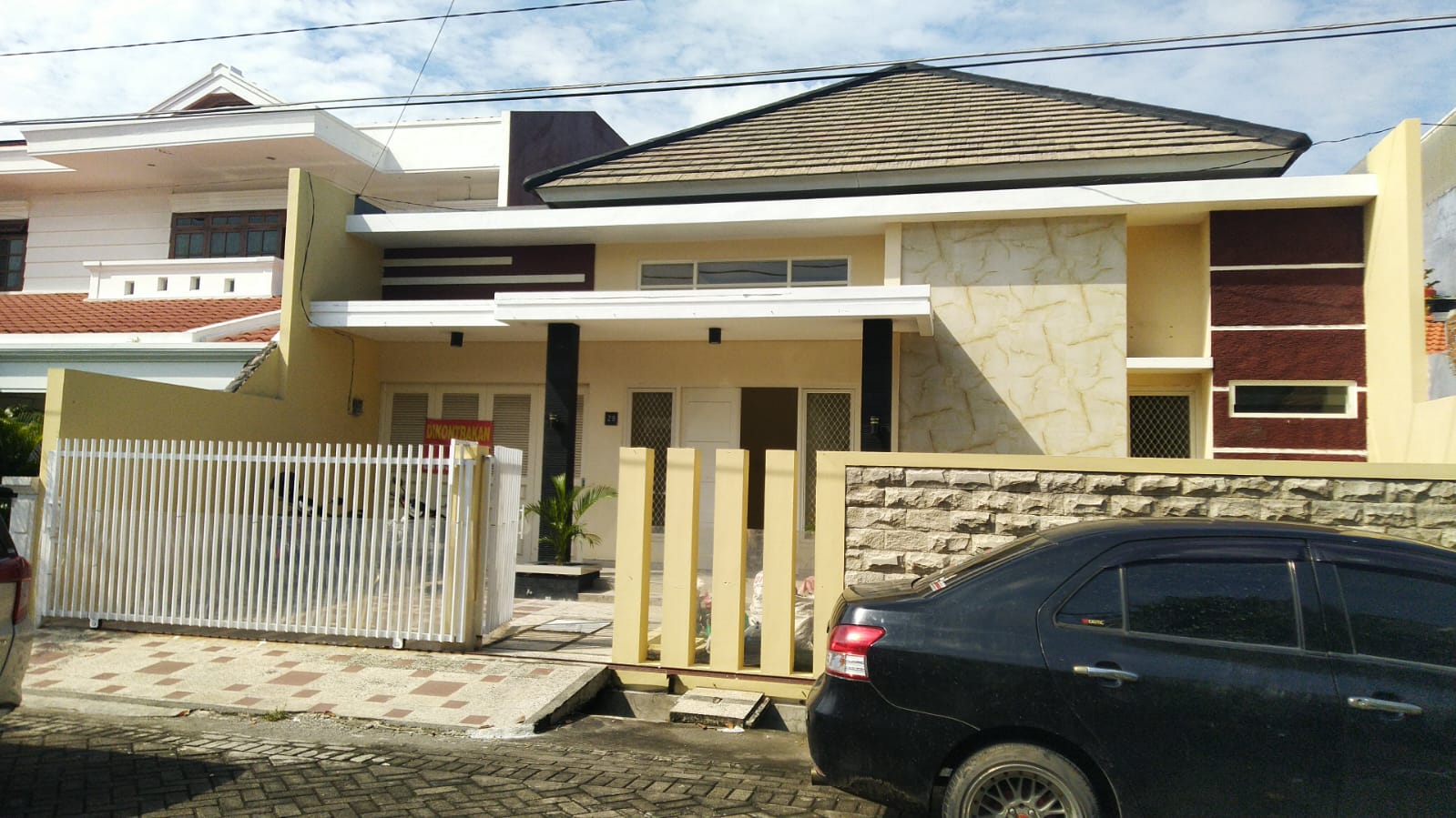 Disewakan rumah siap huni Manyar Tirtomoyo - Dealkan