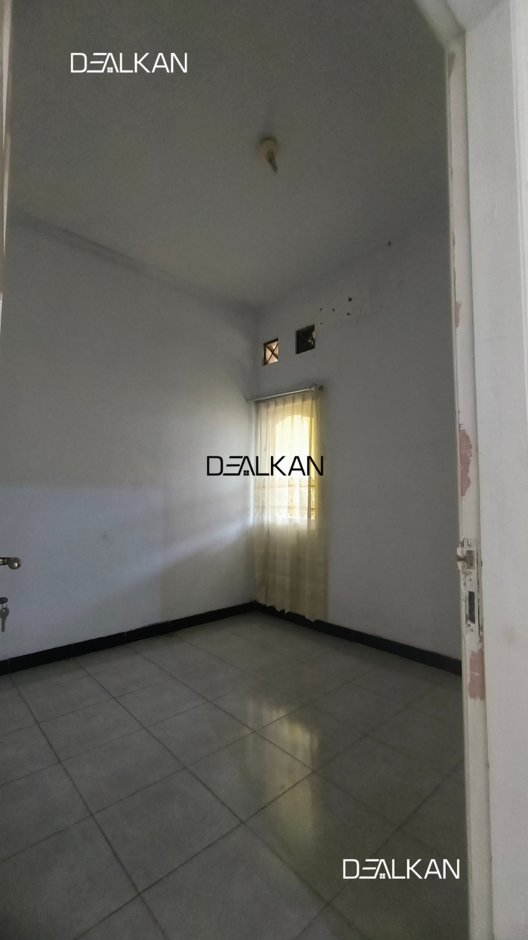 Dijual Rumah Hook di Mulyosari Prima, Surabaya - Dealkan