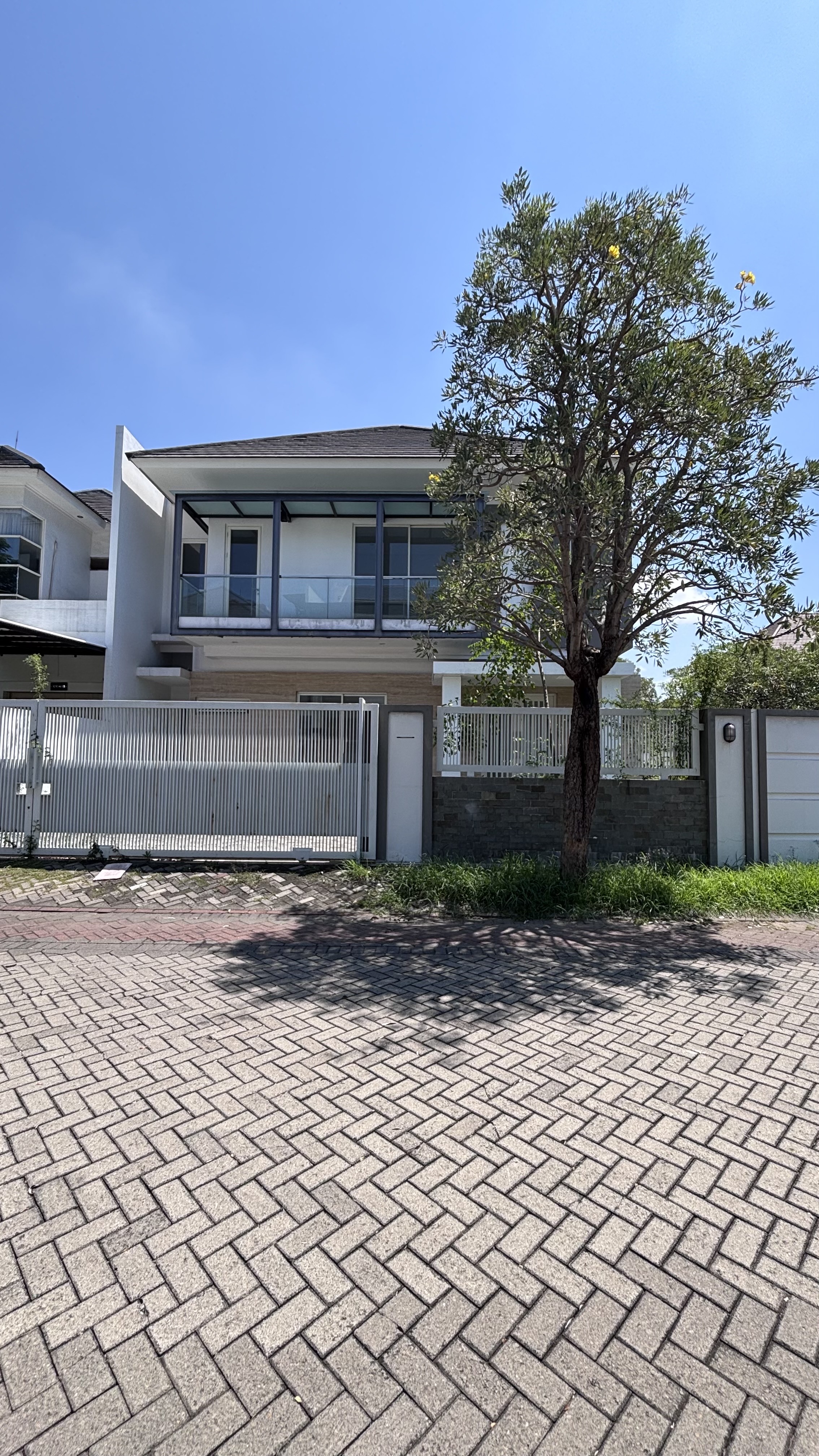 RUMAH KERTAJAYA INDAH REGENCY BAGUS TERAWAT DEKAT KERTAJAYA, DHARMAHUSADA, MANYAR, ARAYA - Dealkan