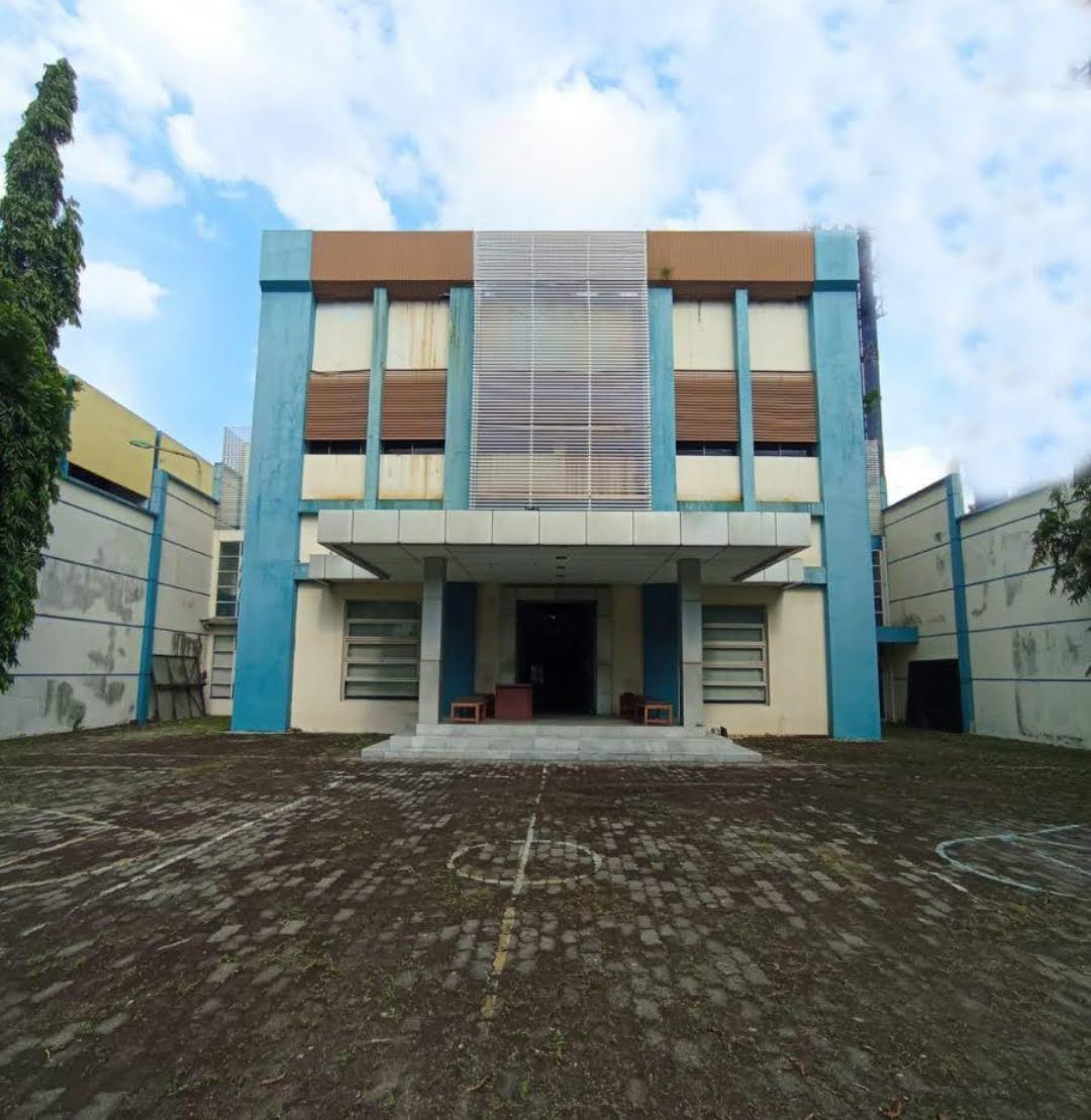 DIJUAL CEPAT BANGUNAN GEDUNG KOMERSIAL STRATEGIS DI GUBENG KETABANG GENTENG PUSAT KOTA SURABAYA - Dealkan