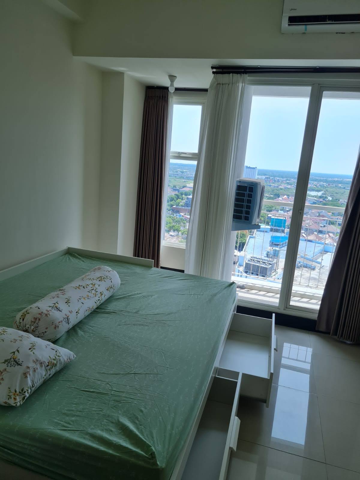 DIJUAL CEPAT APARTEMEN AMOR EASTCOAST MANSION STUDIO FULL FURNISHED LUXURY - Dealkan