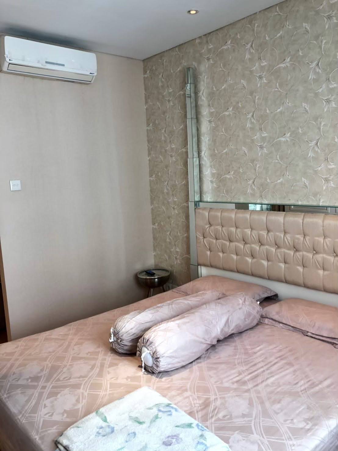 DISEWAKAN APARTEMEN WATERPLACE DE RESIDENCE 4 BEDROOM FULLY FURNISHED - Dealkan
