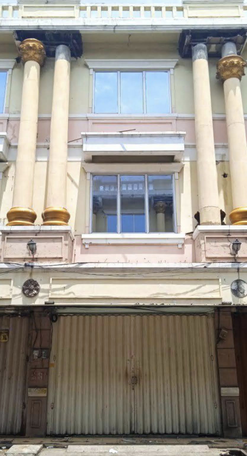 DISEWAKAN RUKO STRATEGIS PASAR KEMBANG TENGAH KOTA SURABAYA - Dealkan