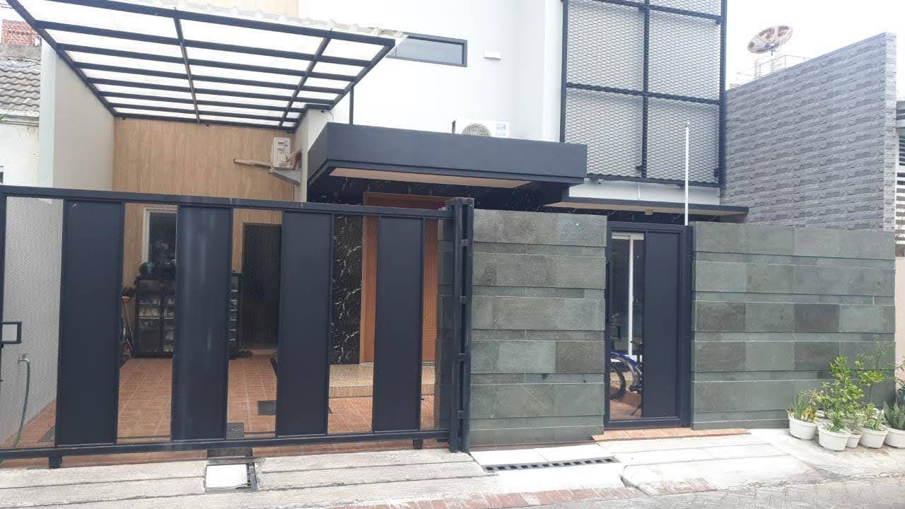 DIJUAL RUMAH MINIMALIS CANTIK DI SIMPANG DARMO PERMAI SURABAYA BARAT - Dealkan