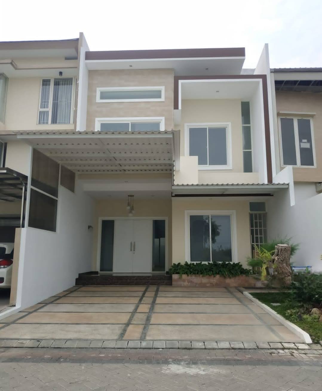 DIJUAL RUMAH MINIMALIS BARU GRESS DI IMPERIAL BEACH PAKUWON CITY SURABAYA TIMUR - Dealkan
