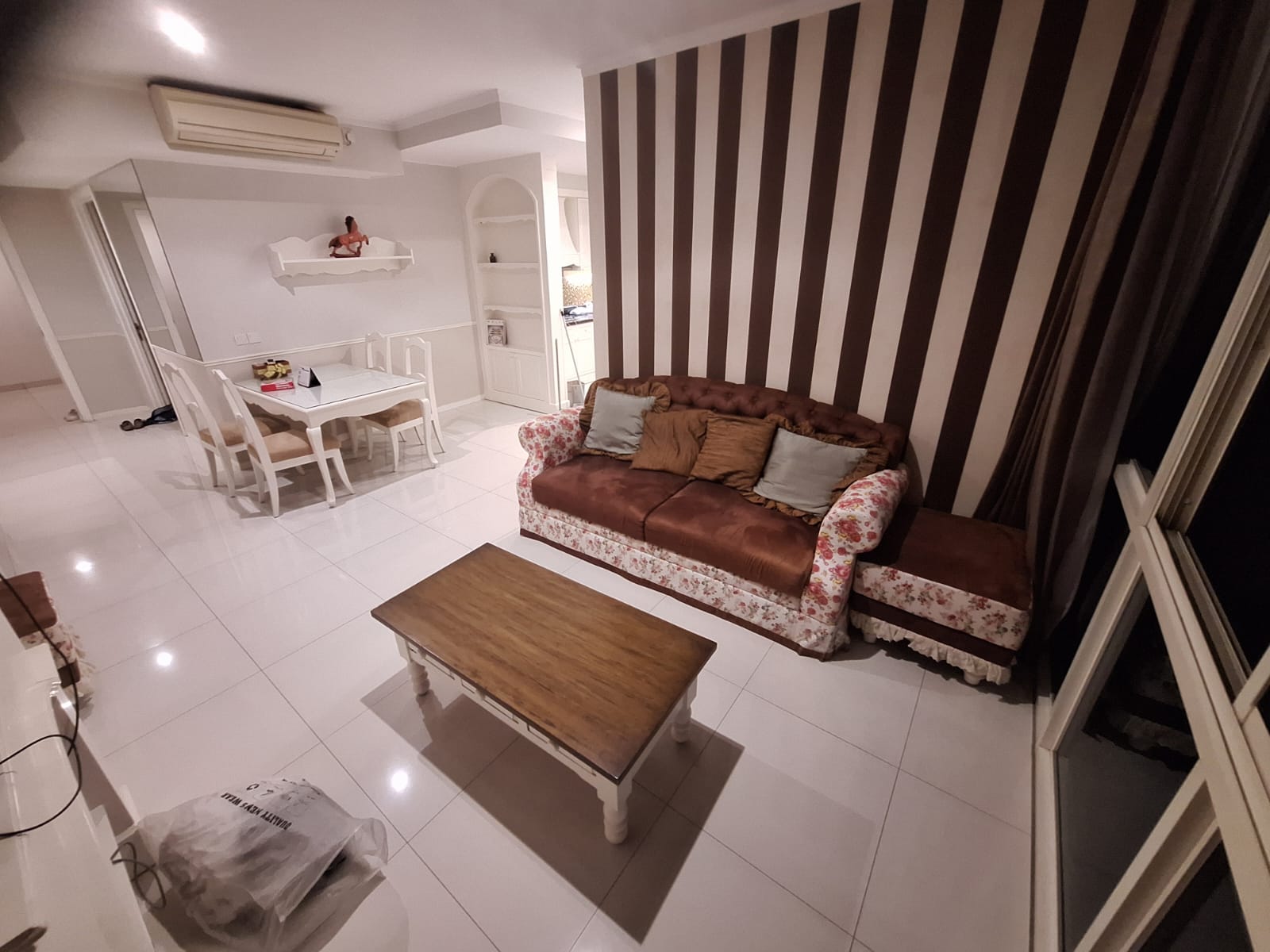 DISEWAKAN VUE APARTEMENT 3BR, FURNISHED ELEGANT✨ - Dealkan