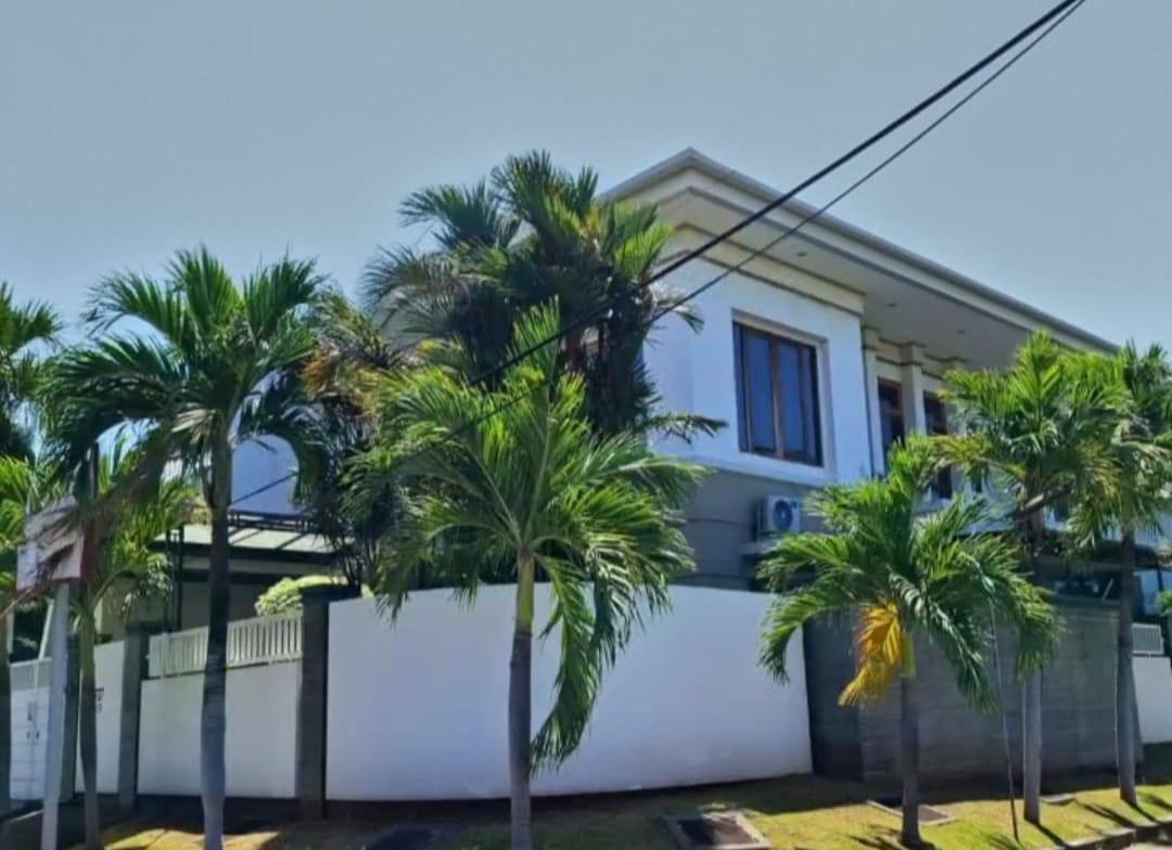 DIJUAL RUMAH HOOK LUAS DAN MEWAH, 0 JALAN KEMBAR KLAMPIS SEMOLO BARAT - Dealkan