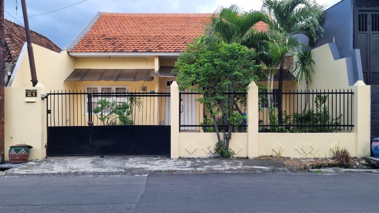 DI JUAL RUMAH MEWAH 2M SURABAYA UTARA - Dealkan