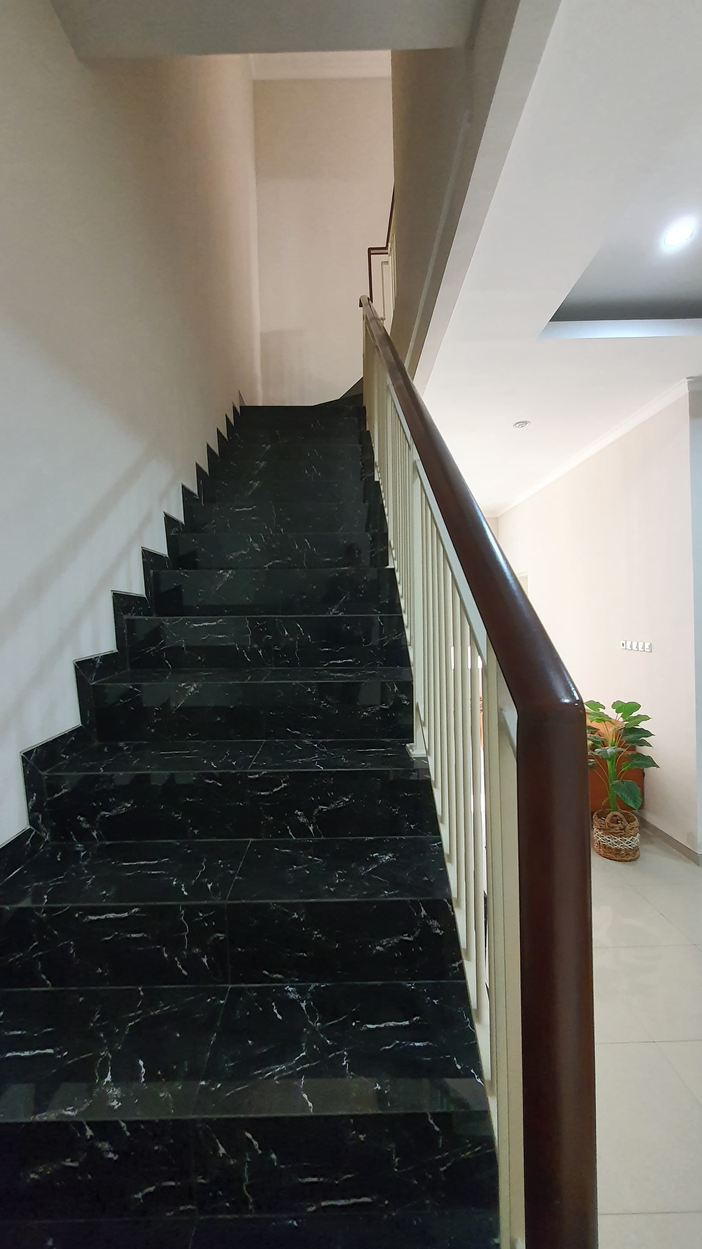 Detail Listing Properti Dealkan