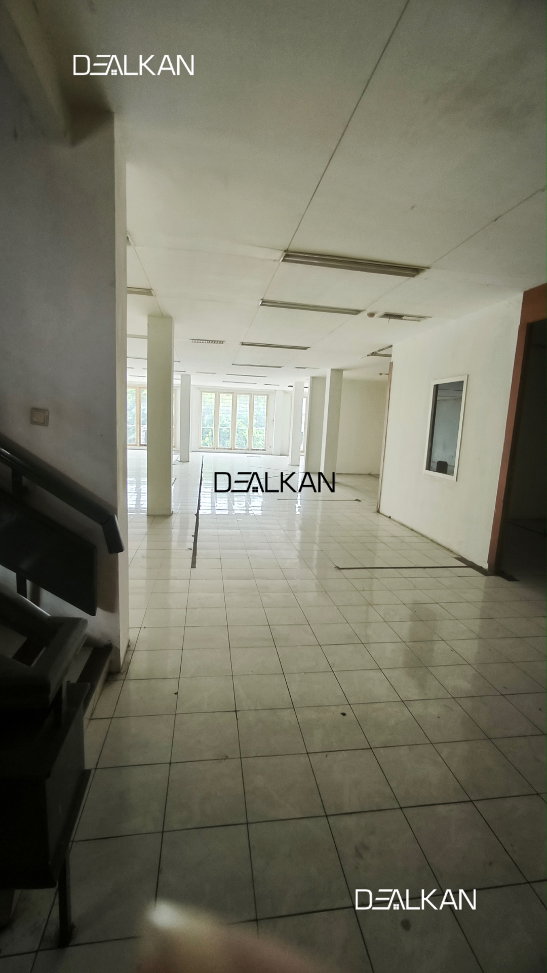 For Sale Ruko 3 Lantai, Nol Jalan di Kertajaya Surabaya - Dealkan
