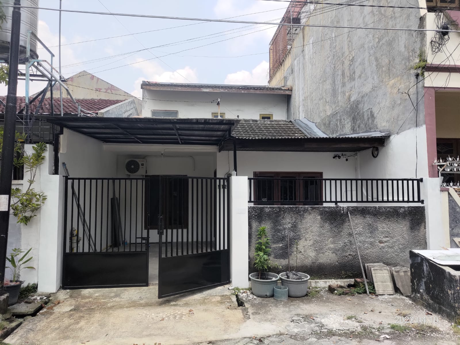Dijual Rumah 1,5 lantai Darmo Indah Timur - Dealkan