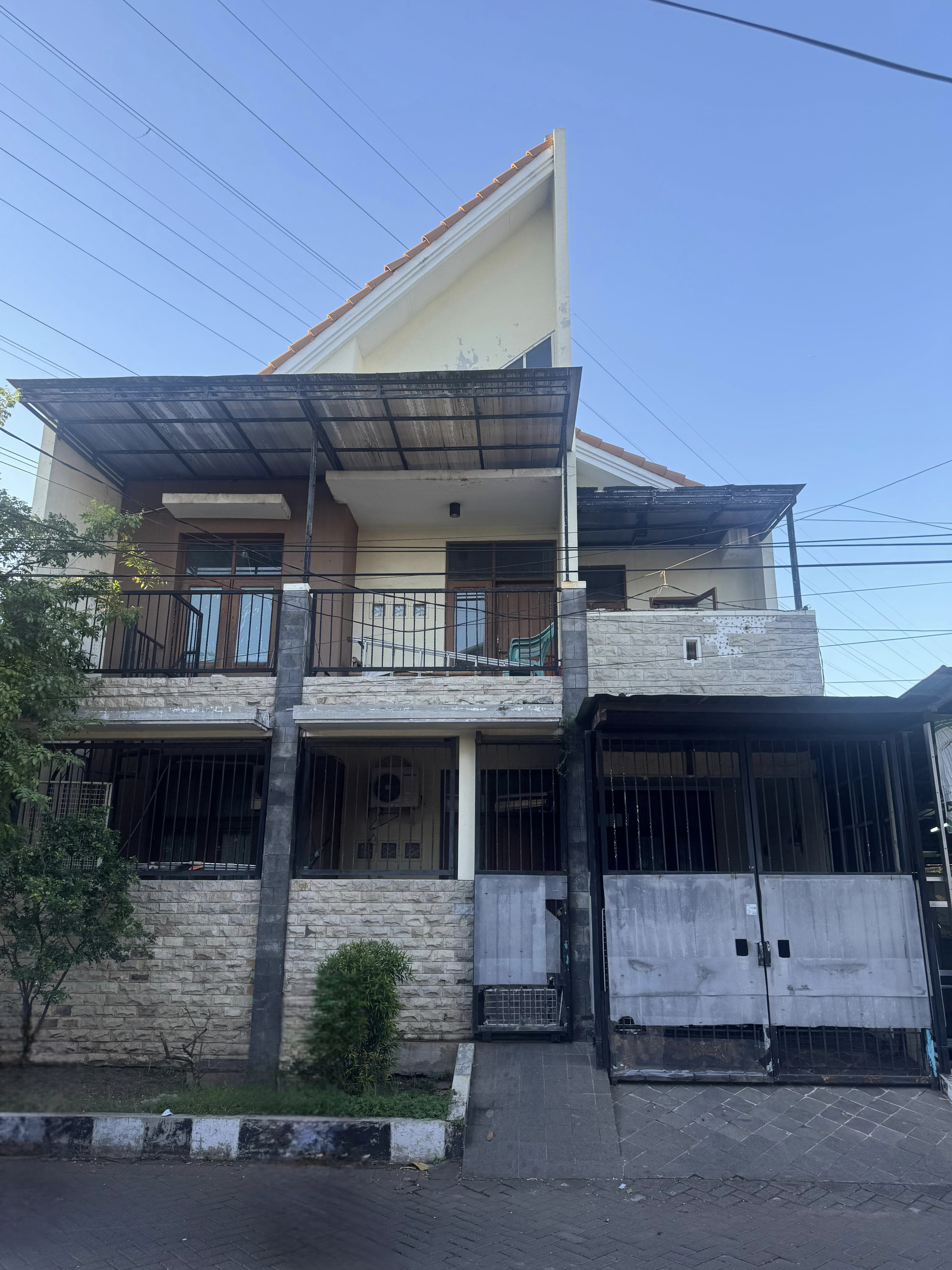 DIJUAL CEPAT RUMAH SIAP HUNI DI DARMO INDAH SURABAYA BARAT - Dealkan