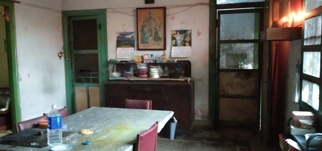 Di jual Rumah lokasi stategis - Dealkan