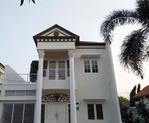 DISEWAKAN RUMAH SIAP HUNI DI GRAHA ANGGREK MAS SIDOARJO - Dealkan