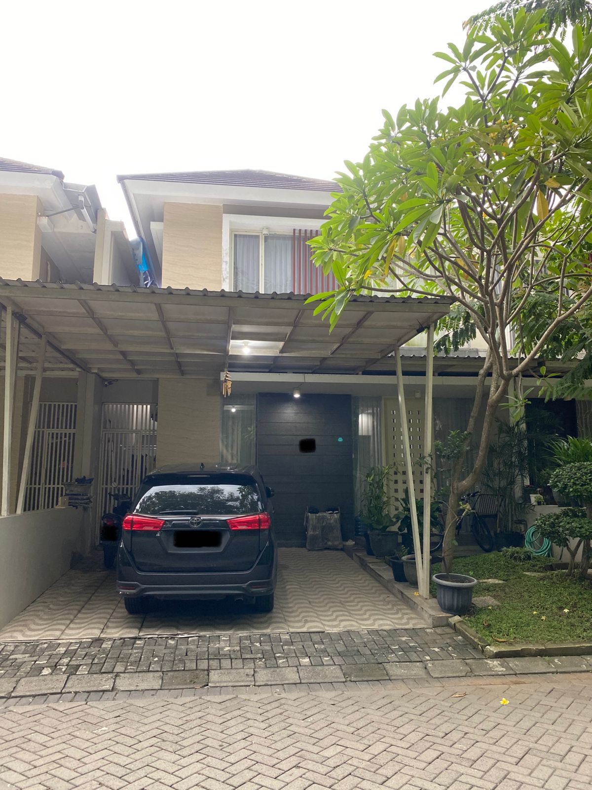 DIJUAL RUMAH SIAP HUNI GREENLAKE SURABAYA - Dealkan
