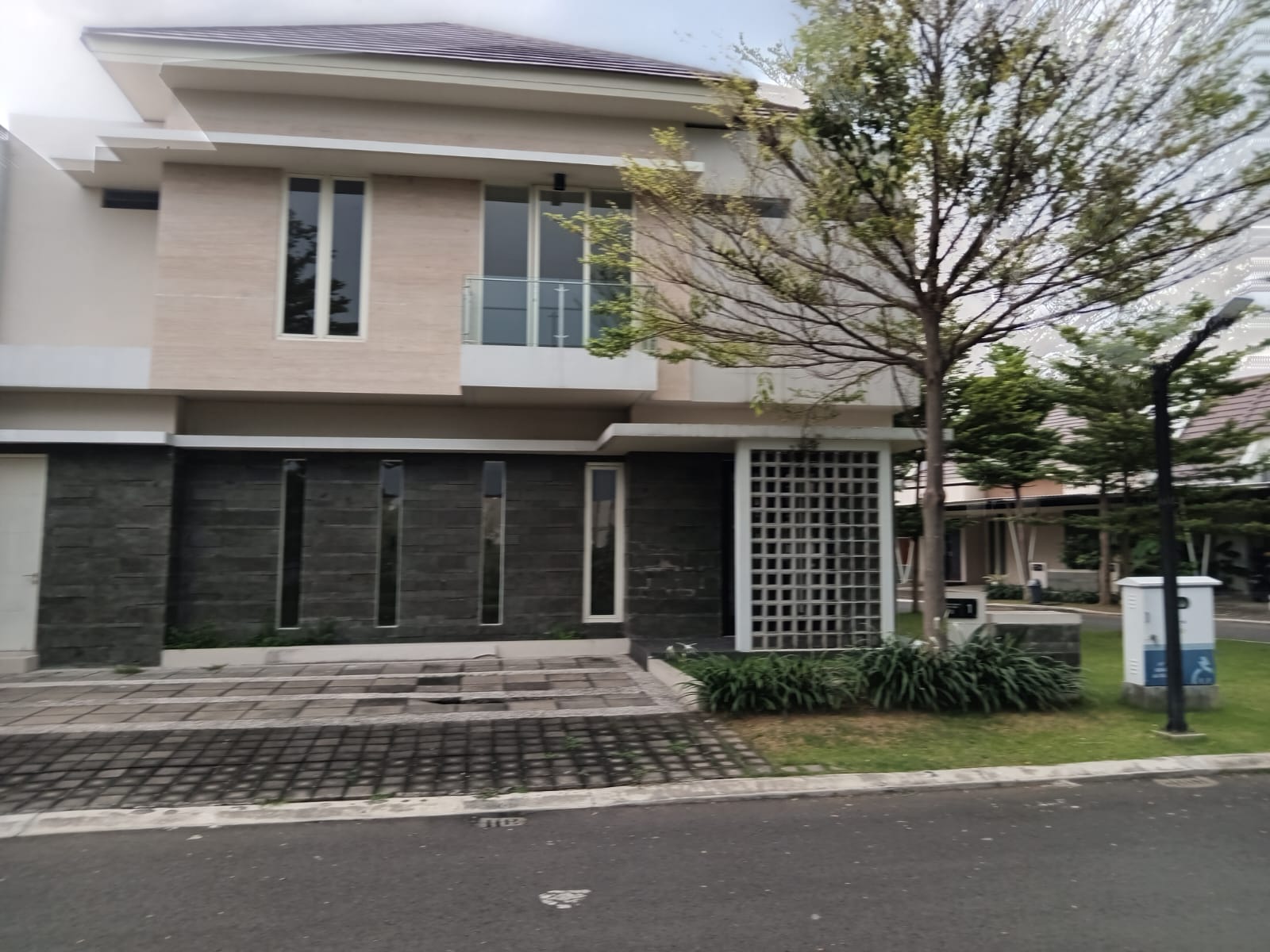 DIJUAL RUMAH NEE GRESS KAHURIPAN NIRWANA SIDOARJO - Dealkan