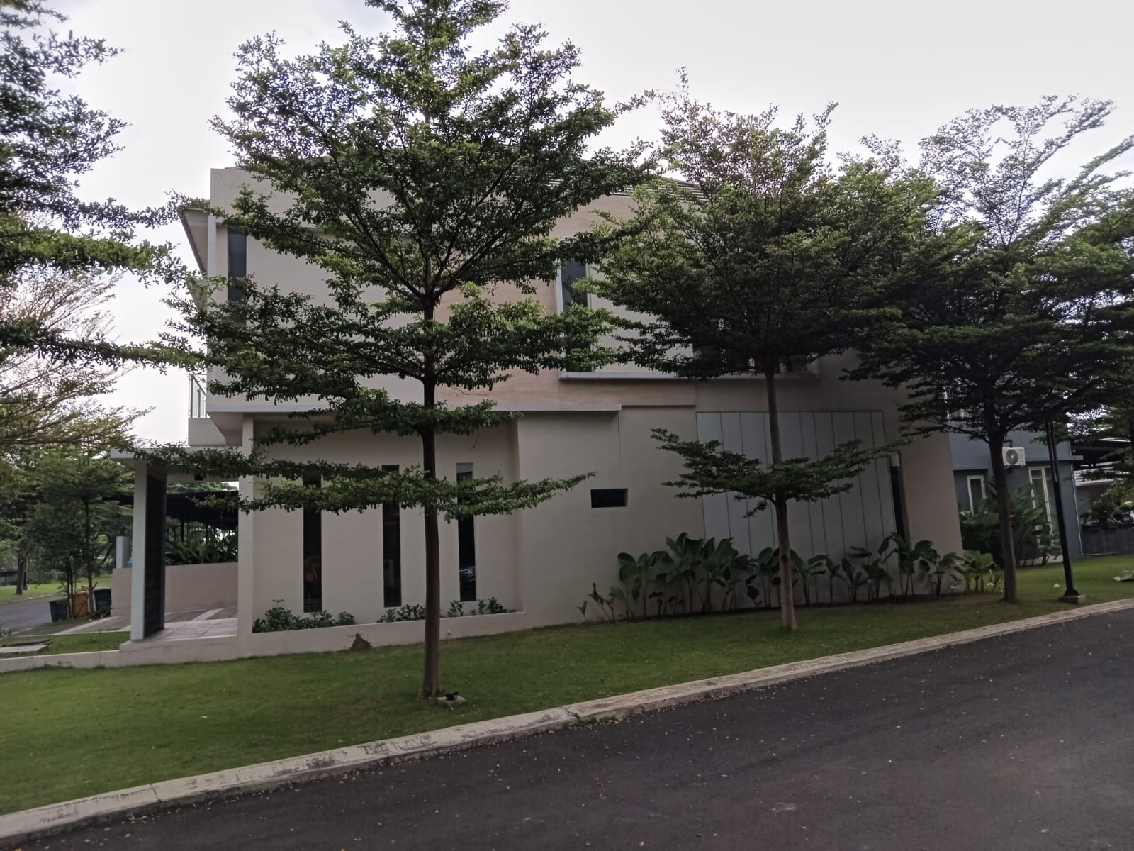Gambar Kecil 1