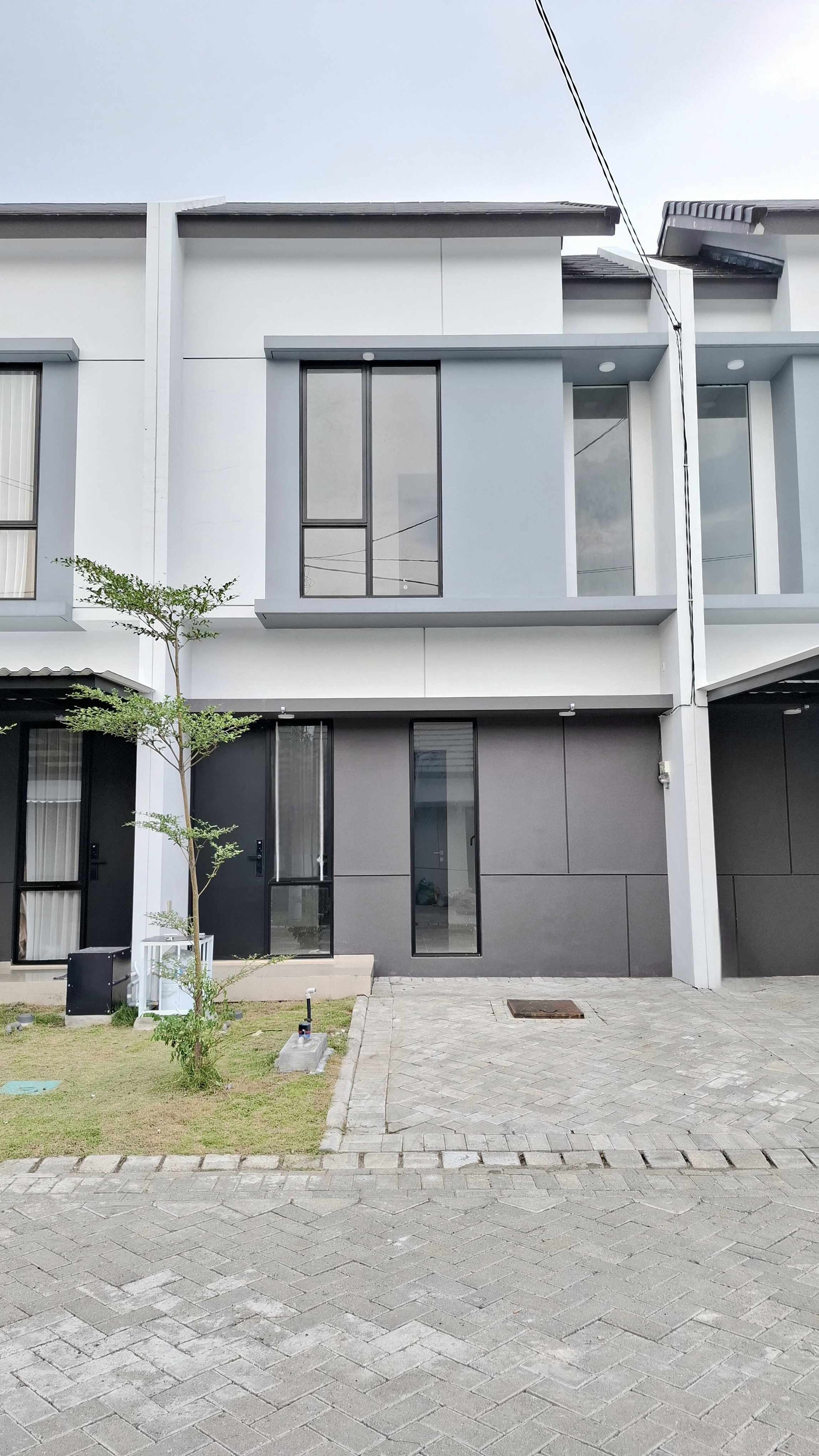 Sewa Rumah 2 Kamar Tidur KT BR – Park Sunrise, Wonorejo, Rungkut, Surabaya Timur - Dealkan