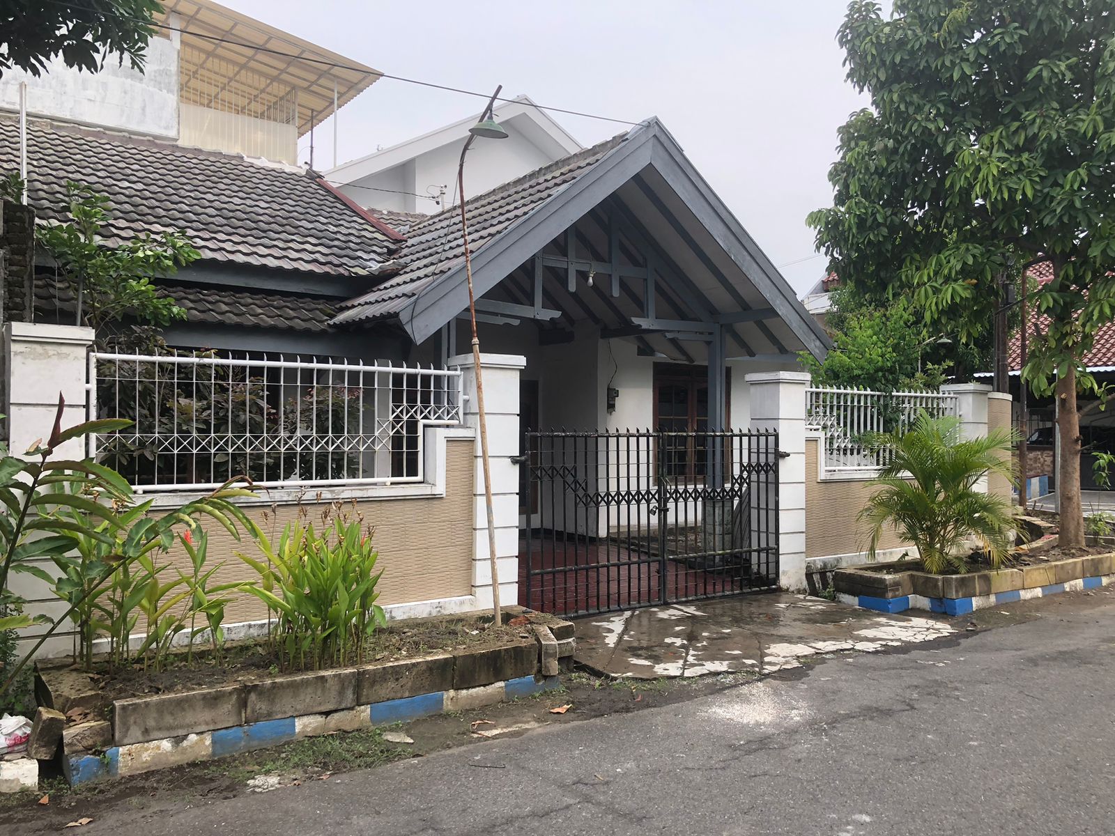 Gambar Kecil 1