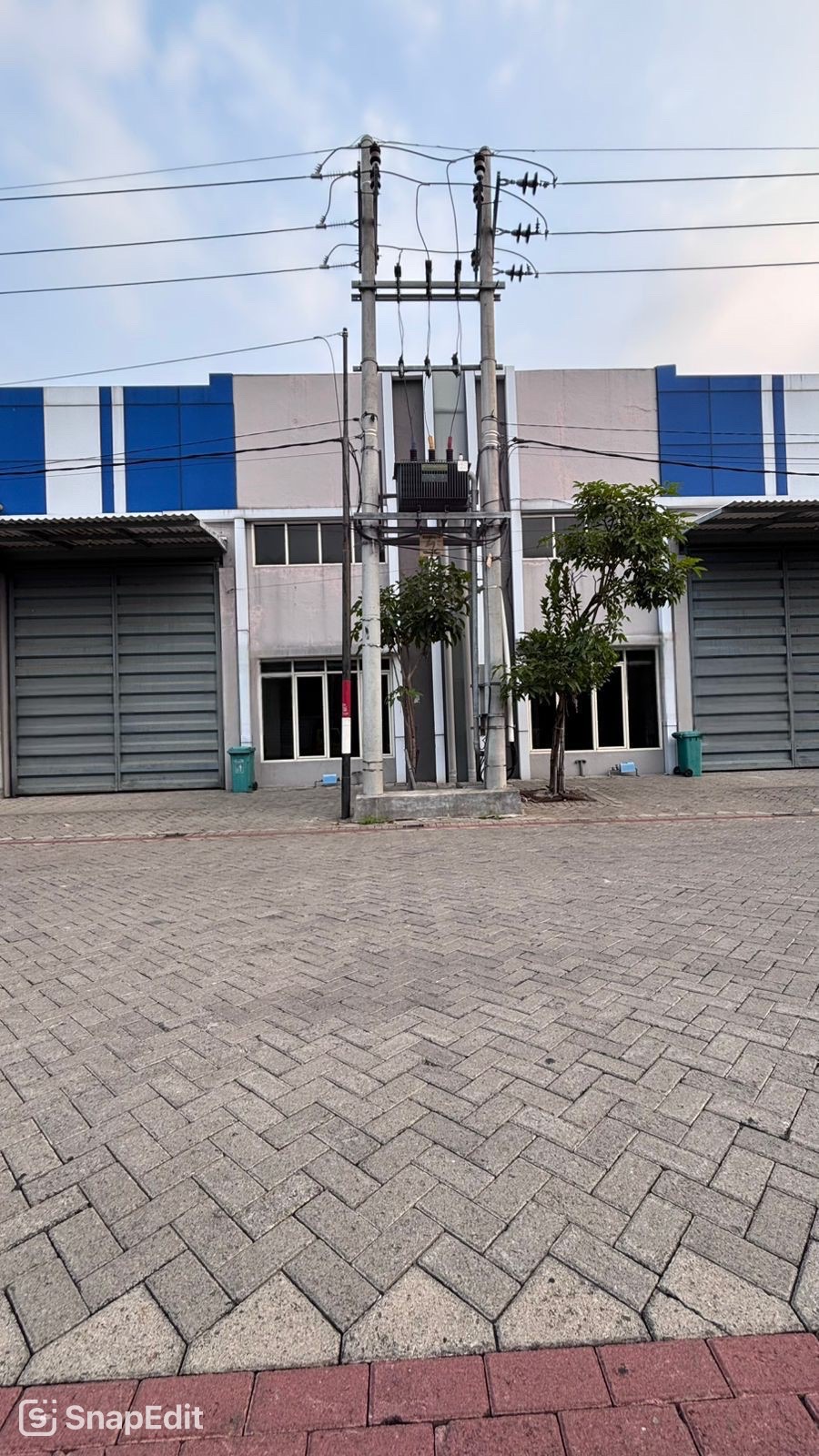 DISEWAKAN 2 GUDANG JEJER DI PERGUDANGAN CENTRAL INDUSTRIAL PARK (CIP) - Dealkan