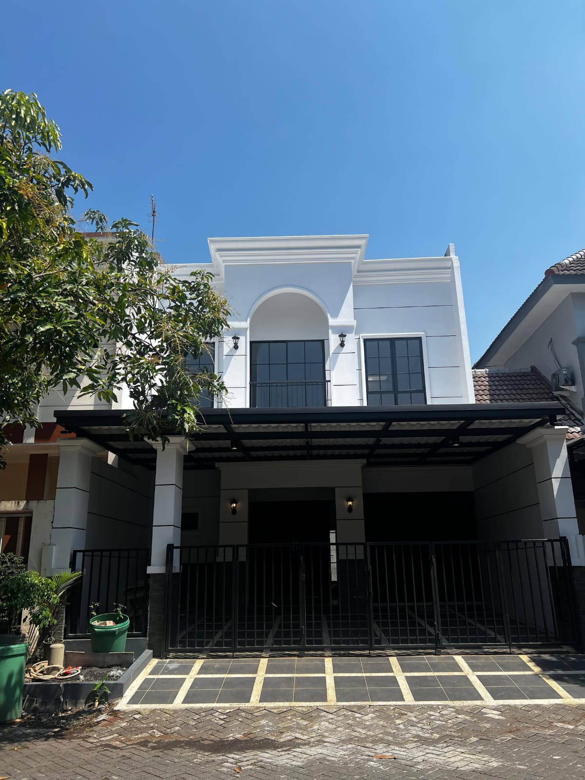 DIJUAL RUMAH AMERICAN CLASSIC BARU GRESS DI PONDOK MUTIARA REGENCY SIDOARJO - Dealkan