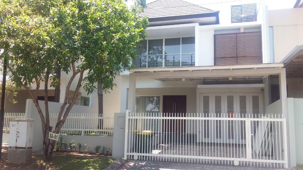 DIJUAL RUMAH FULL FURNISHED GRAHA FAMILY - Dealkan