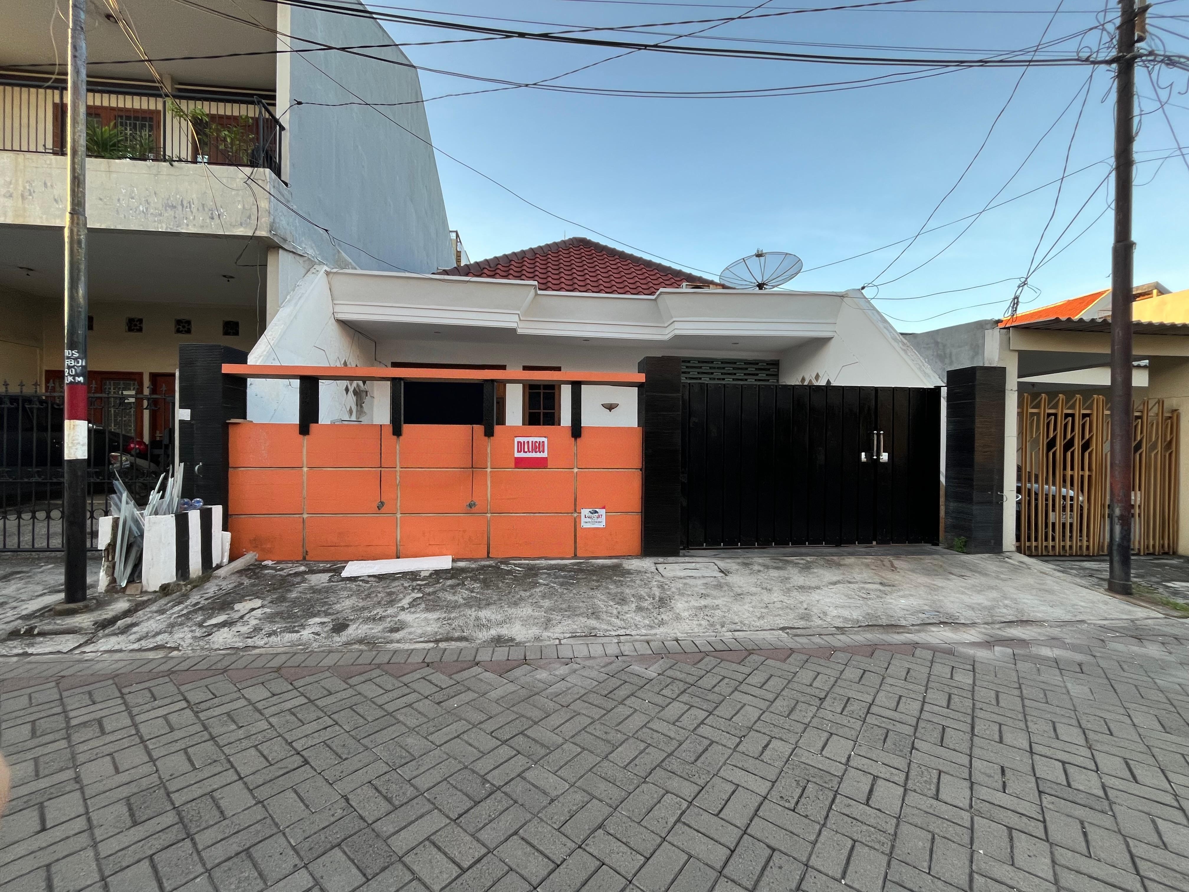 Disewakan Rumah 1,5 lantai Tanjungsari Baru dekat darmo - Dealkan
