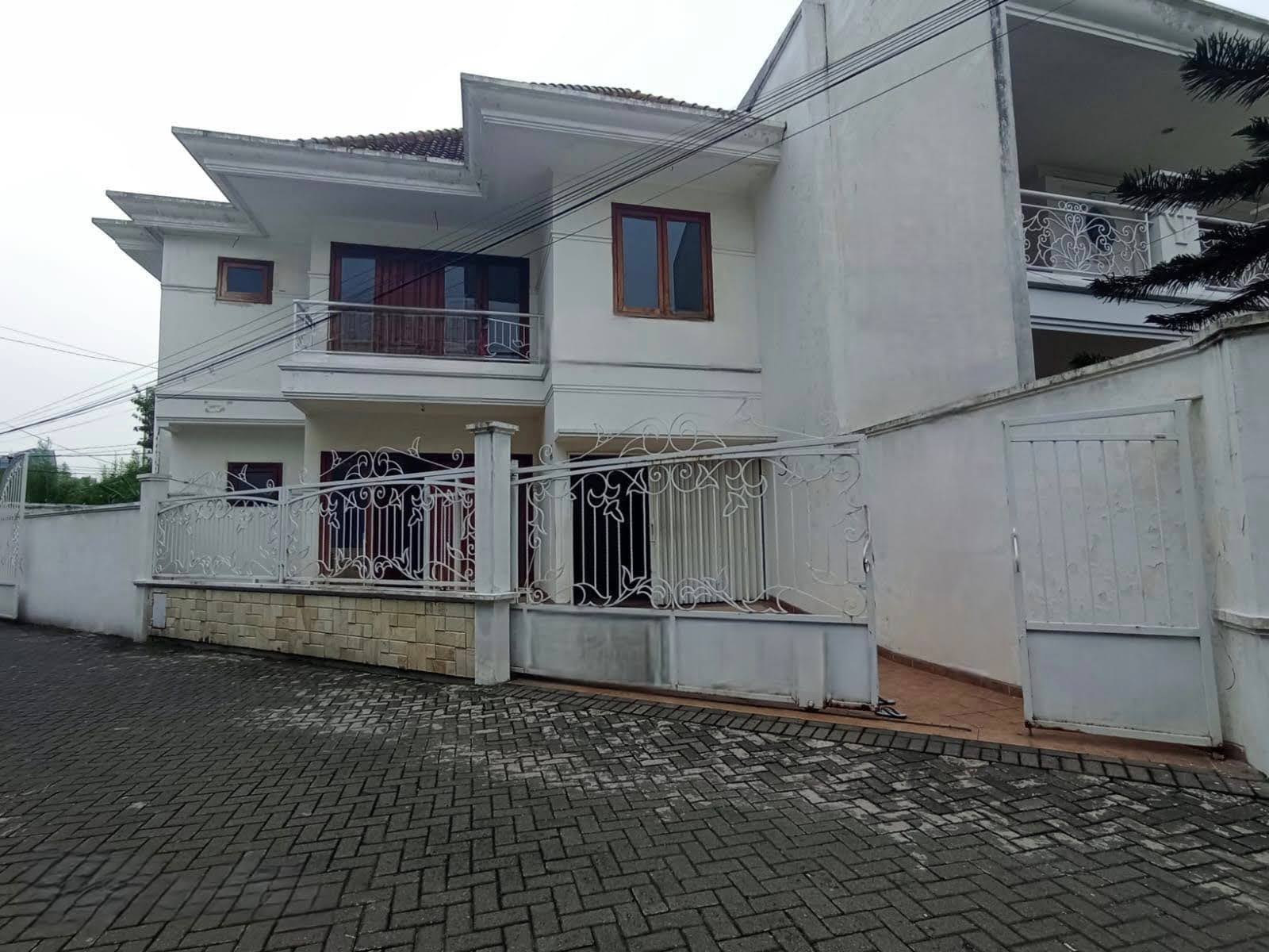 DIJUAL RUMAH SIAP HUNI DI PUNCAK PERMAI RAYA DARMO PERMAI SURABAYA BARAT - Dealkan