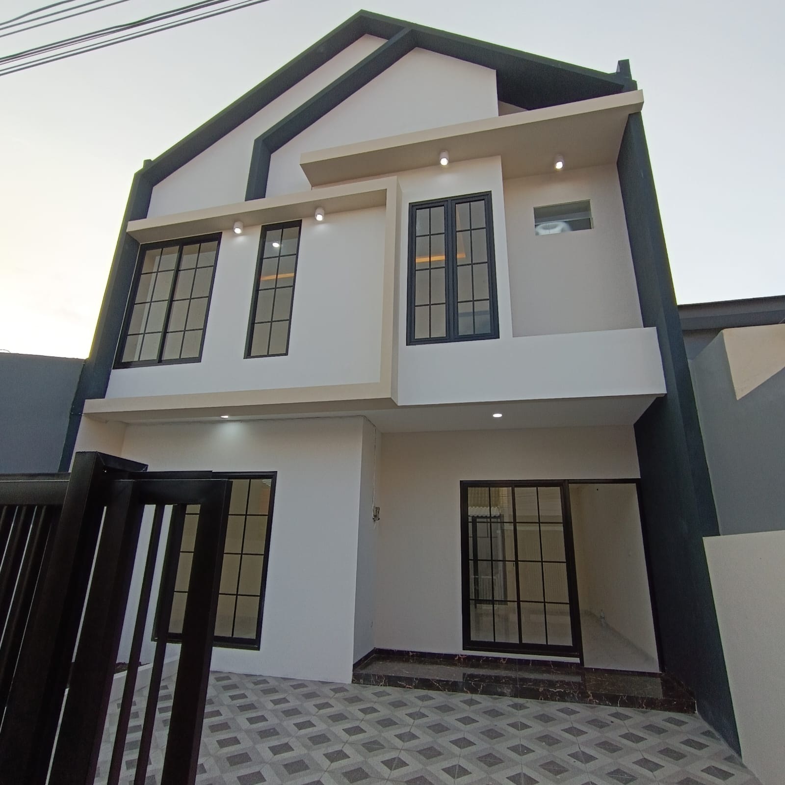 DIJUAL RUMAH MODERN MININALIS, MULYOSARI UTARA (BARU GRESS) - Dealkan