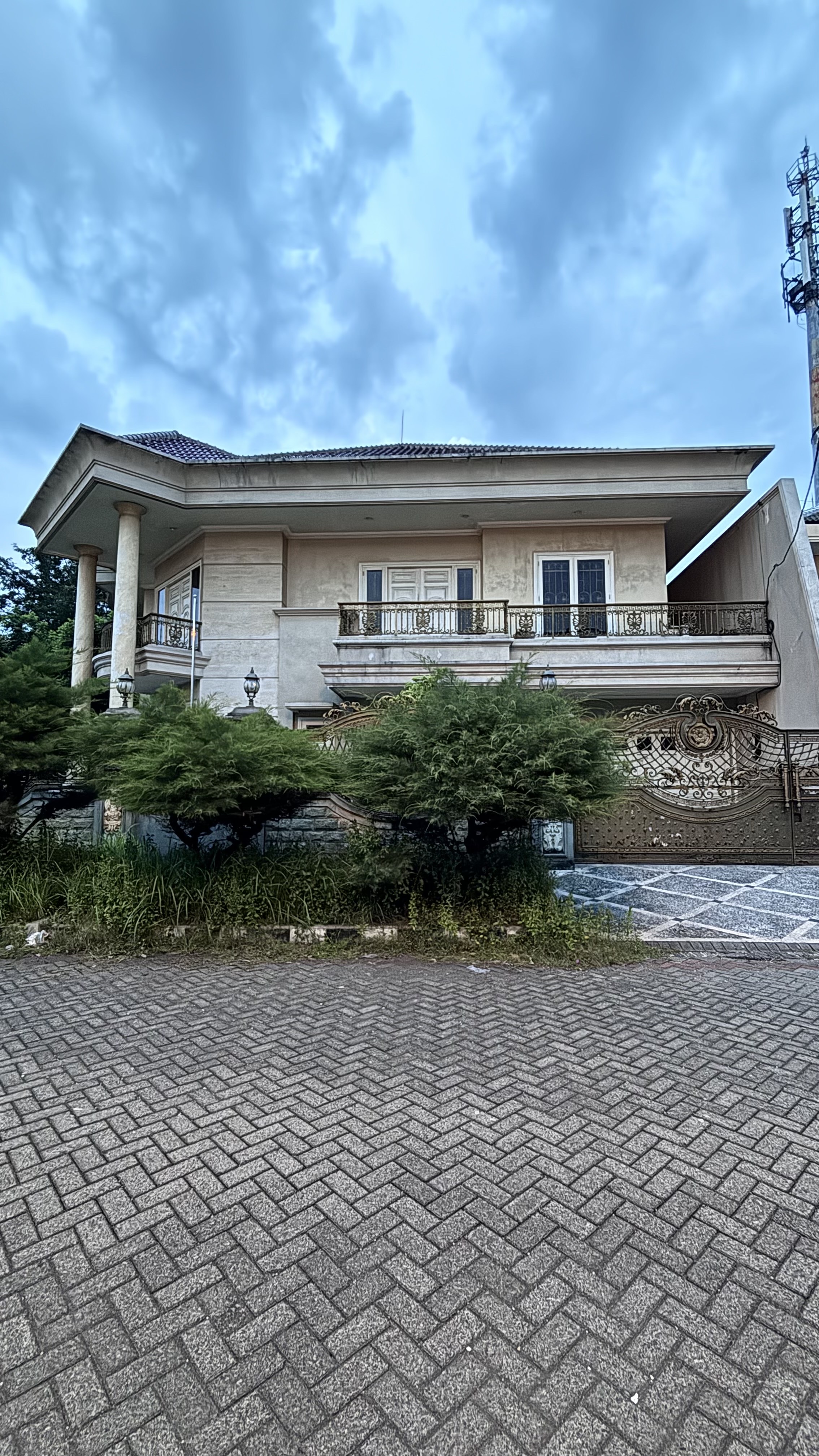 DIJUAL RUMAH ARAYA TAHAP 1 BAGUS TERAWAT - Dealkan