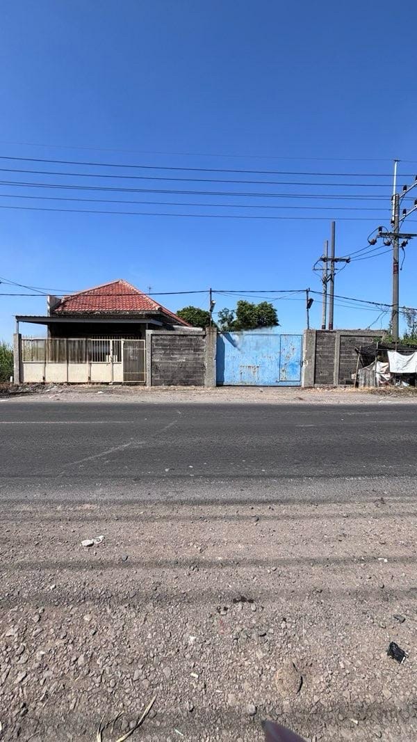 DIJUAL BANGUNAN HITUNG TANAH DI RAYA LEGUNDI GRESIK - Dealkan