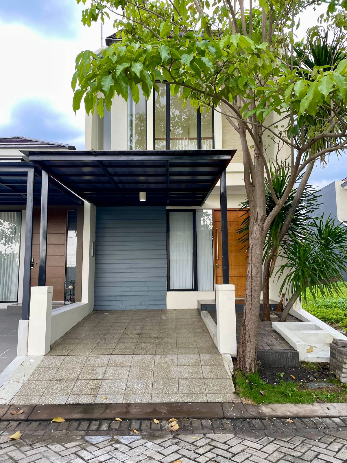 DIJUAL RUMAH MINIMALIS SIAP HUNI DI NORTHWEST HILL CITRALAND SURABAYA BARAT - Dealkan