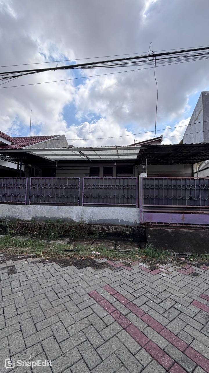 Rumah Darmo Indah Selatan Bagus Terawat Siap Huni - Dealkan