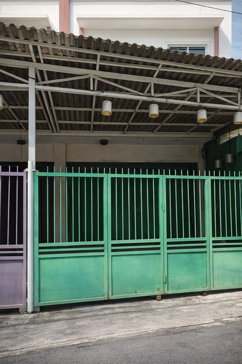 Gambar Kecil 1