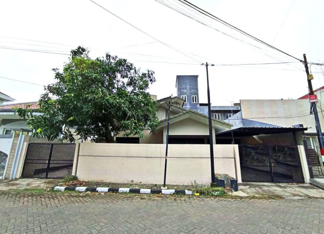 DIJUAL RUMAH SIAP HUNI DI DARMO PERMAI SURABAYA BARAT - Dealkan