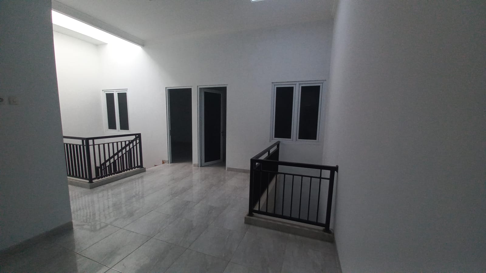 🏡 DIJUAL RUMAH BARU SEMOLOWARU ELOK ✨ - Dealkan