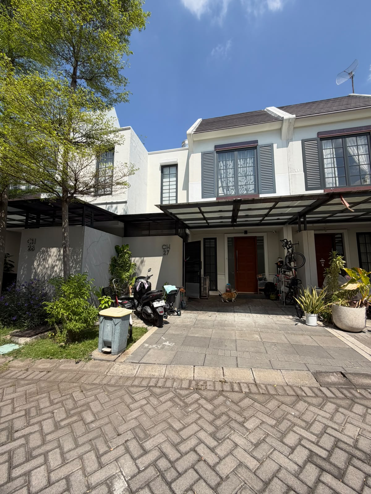 DISEWAKAN RUMAH GRAND HARVEST, CLUSTER CASPIA (Semi Furnished) - Dealkan