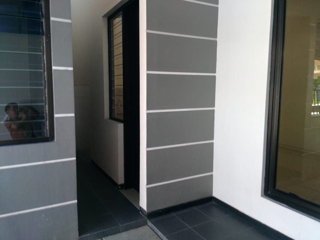 DIJUAL RUMAH BARU GRESS – KUTISARI IX 🏡 - Dealkan