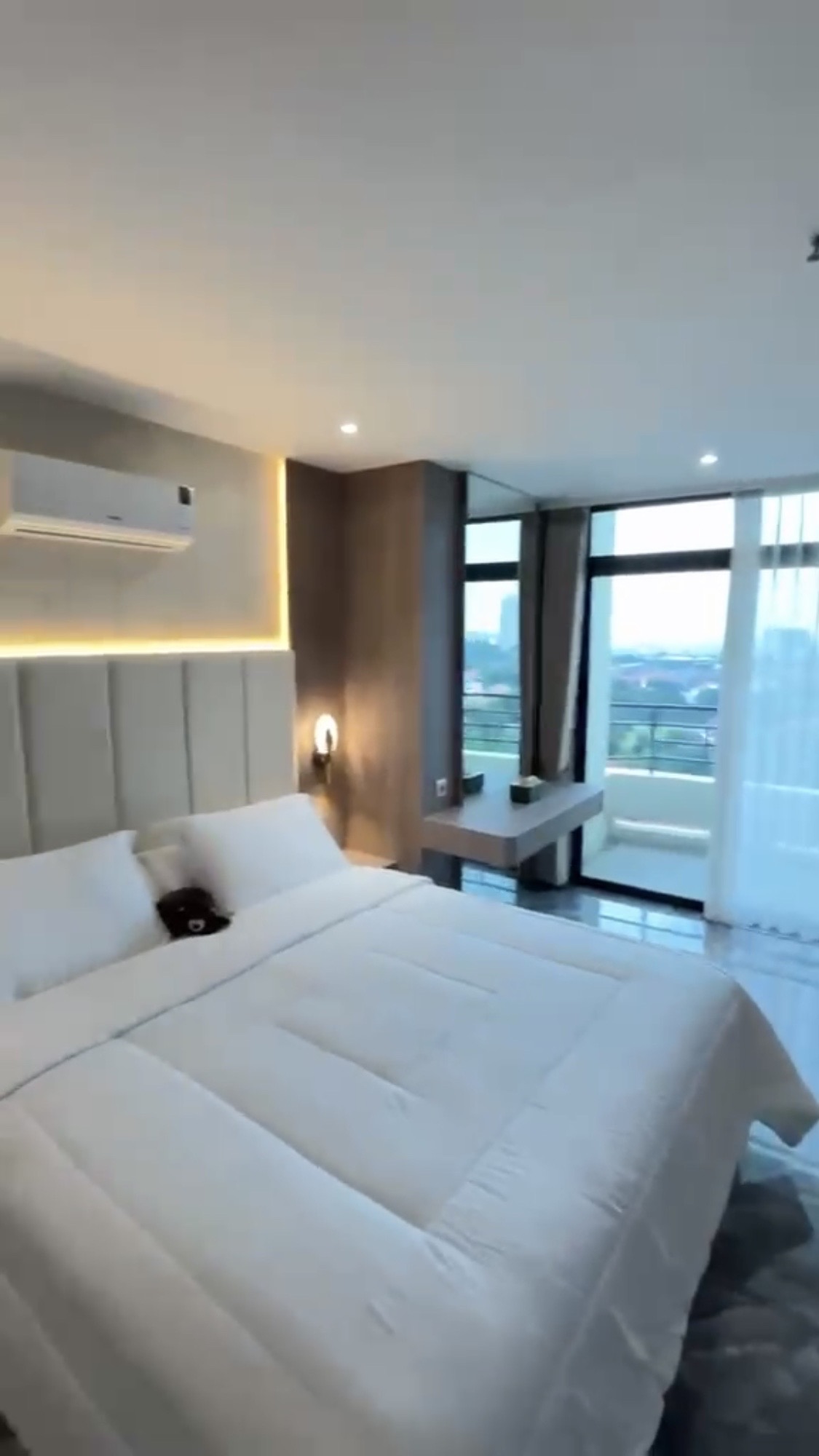 DIJUAL GRAHA FAMILY CONDOMINIUM 3M-an FULL FURNISHED INTERIOR MEWAH ✨ - Dealkan