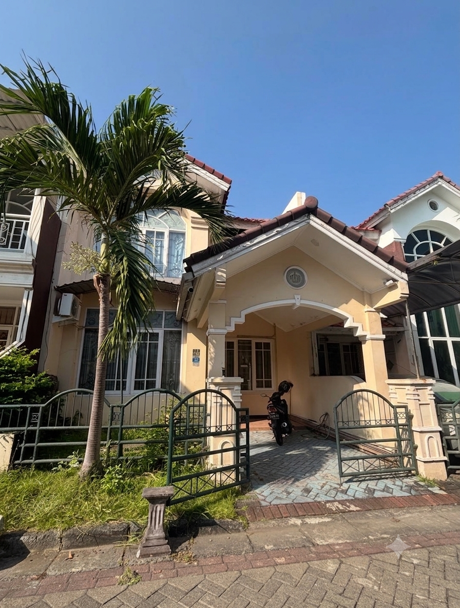 Dijual Rumah Pakuwon City Mall! 2 LT! - Dealkan