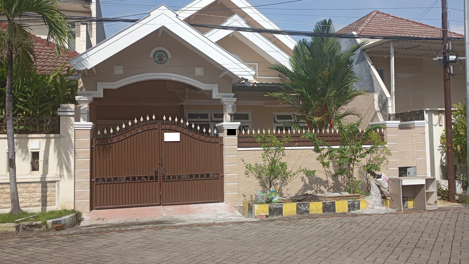 Dijual Rumah Nirwana Eksekutif - Dealkan