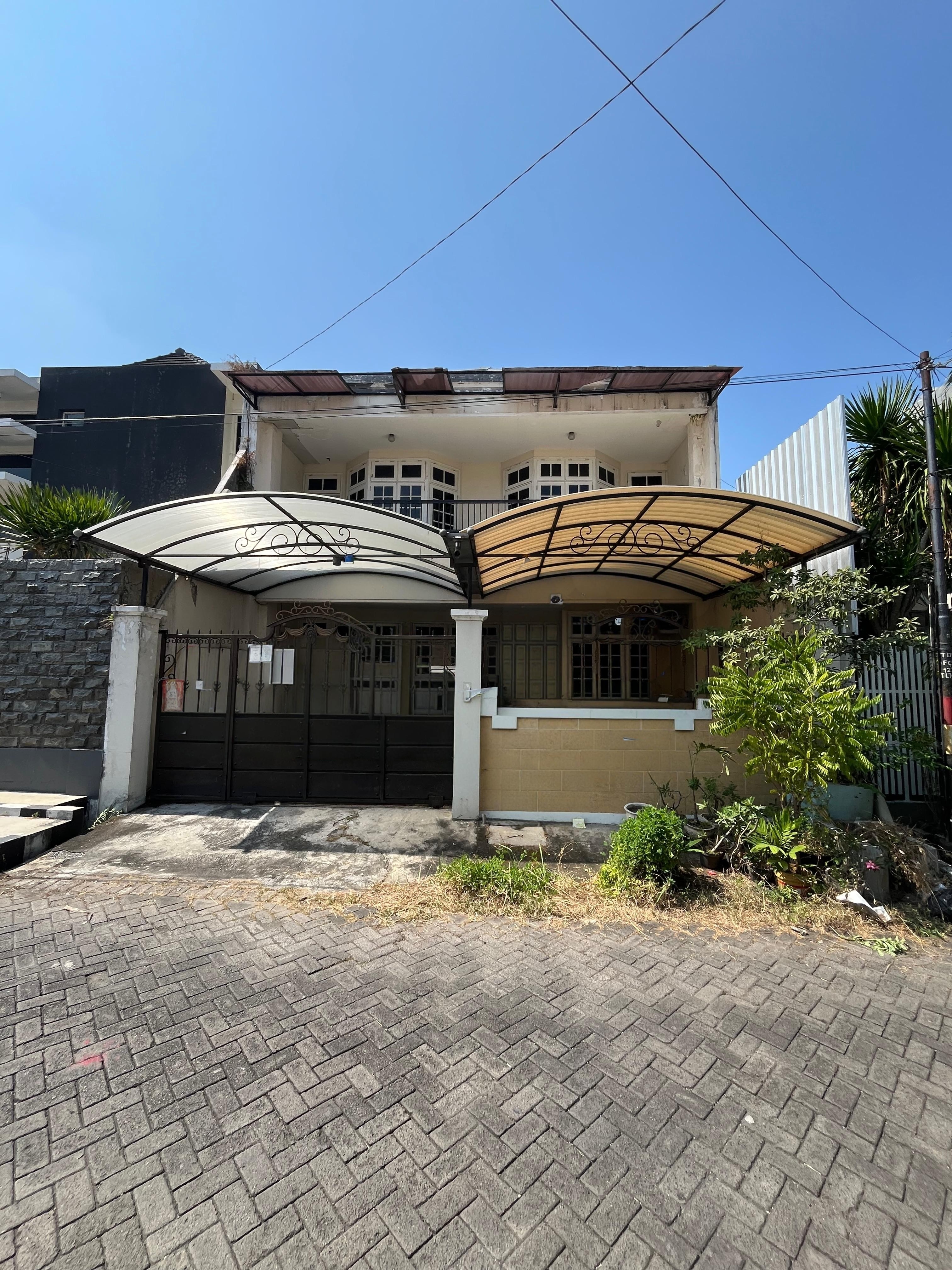 Dijual Rumah 2 lantai Full Furnished Darmo Permai Selatan - Dealkan