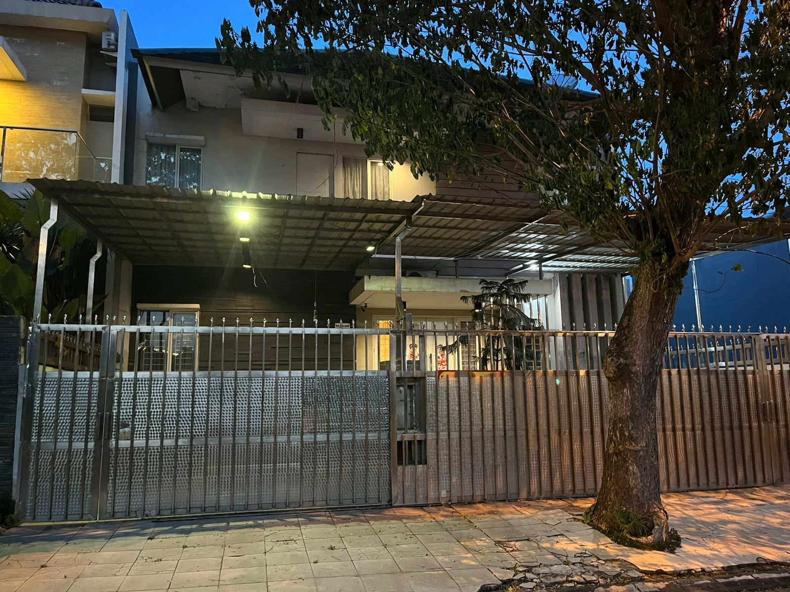 Dijual Rumah 2 lantai Woodland Citraland Full Interior Siap huni - Dealkan
