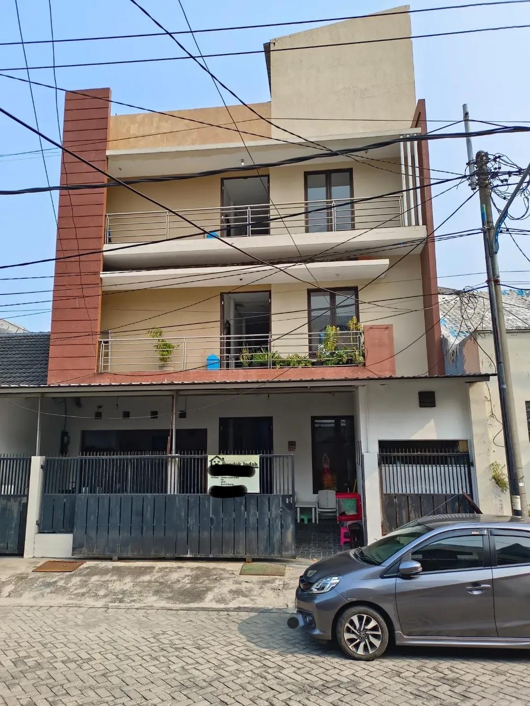 DIJUAL RUMAH KOS BAGUS SIAP PAKAI DAN COCOK UNTUK INVESTASI DI SIWALANKERTO DEKAT KAMPUS PETRA - Dealkan