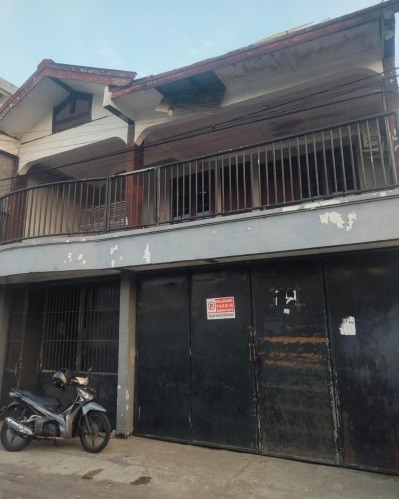 Dijual rumah gayungsari - Dealkan
