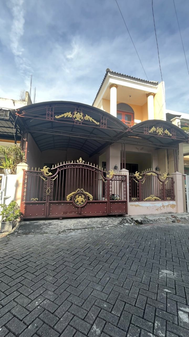 dijual rumah bagus 2 lantai kebonsari - Dealkan
