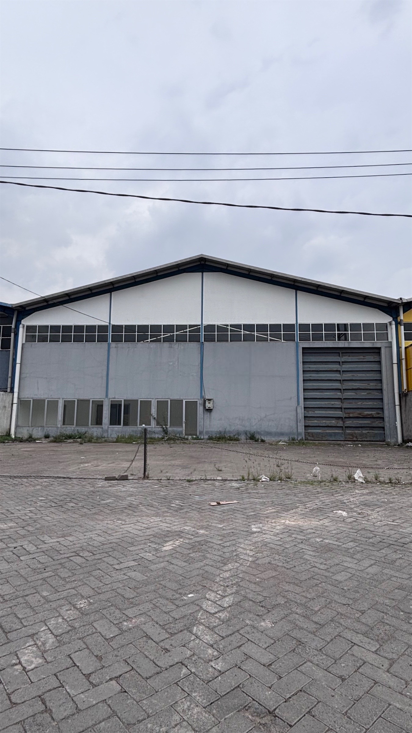 GUDANG SIAP PAKAI DI PERGUDANGAN RITZ GATE GEDANGAN SIDOARJO - Dealkan