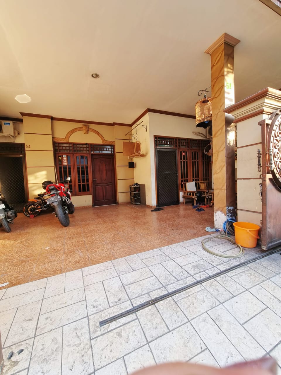 Gambar Kecil 1