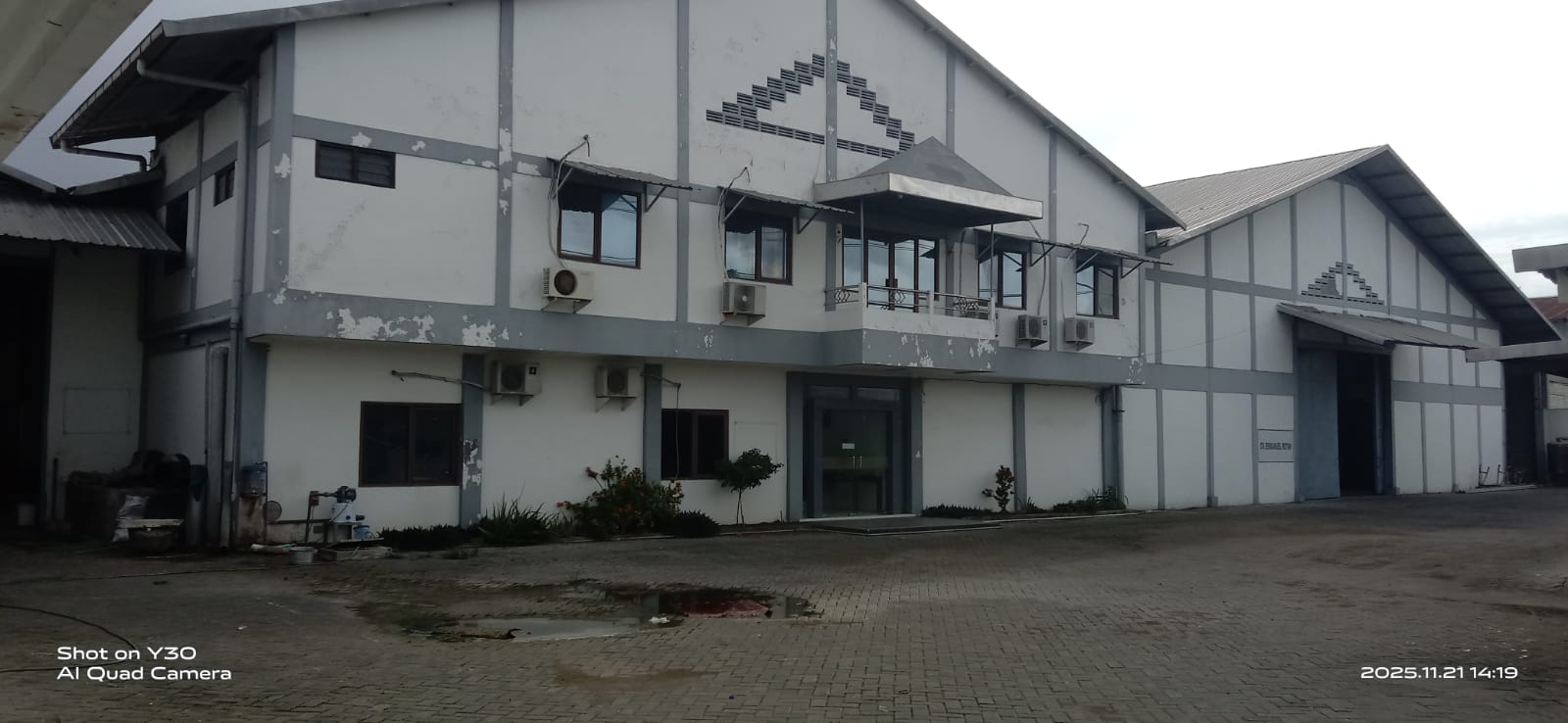 Dijual gudang di kandangan cermai gresik - Dealkan