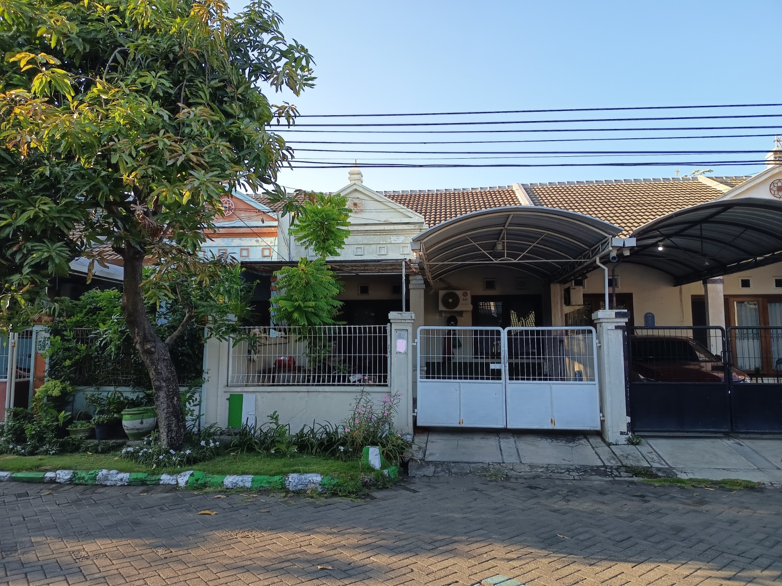 Gambar Kecil 1